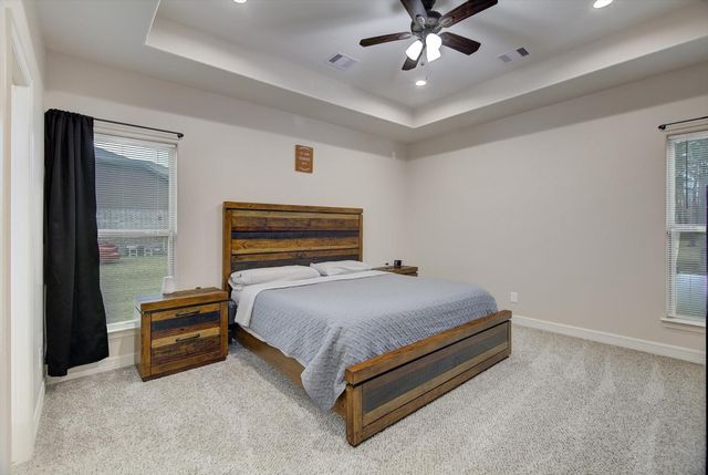 210 Road 662, Dayton, TX 77535