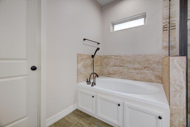 210 Road 662, Dayton, TX 77535