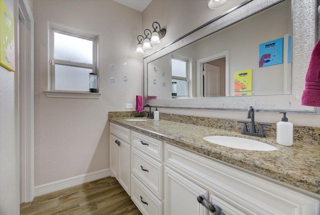 210 Road 662, Dayton, TX 77535