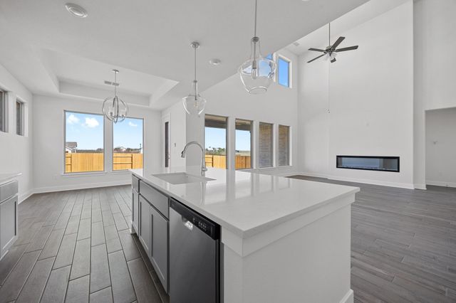 141 Cloverton CRES, Hutto, TX 78634