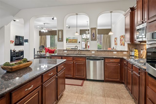 835 Rockingham Drive, Irving, TX 75063