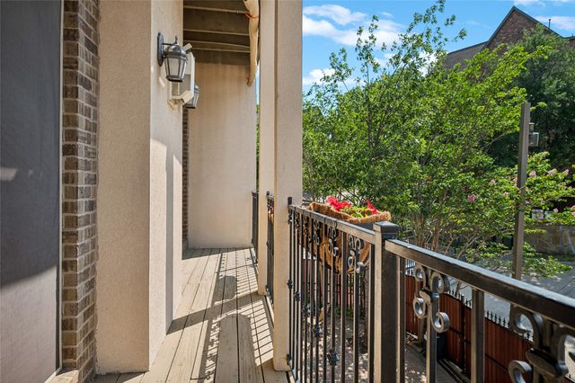 835 Rockingham Drive, Irving, TX 75063