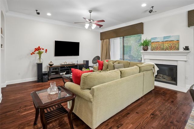 835 Rockingham Drive, Irving, TX 75063