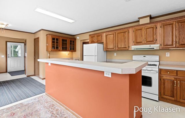 15707 New Holland Street, Holland, MI 49424