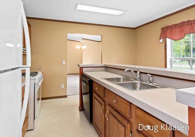 15707 New Holland Street, Holland, MI 49424