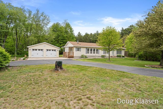 15707 New Holland Street, Holland, MI 49424