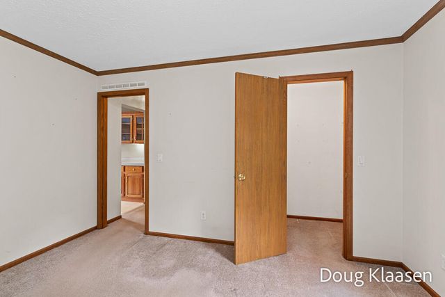 15707 New Holland Street, Holland, MI 49424