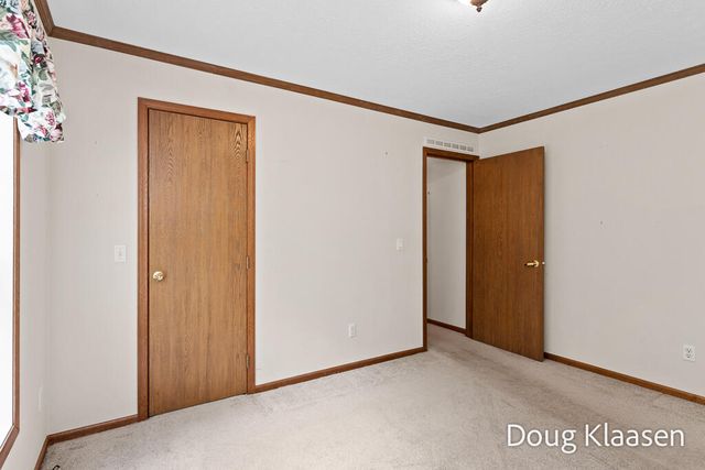 15707 New Holland Street, Holland, MI 49424