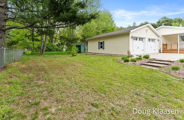 15707 New Holland Street, Holland, MI 49424