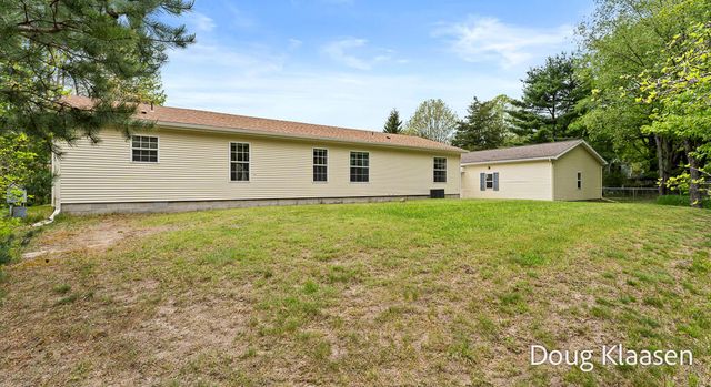 15707 New Holland Street, Holland, MI 49424