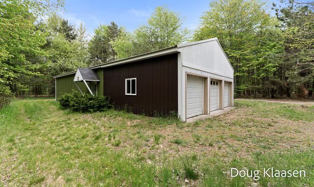 15707 New Holland Street, Holland, MI 49424