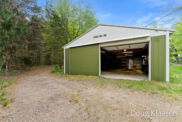 15707 New Holland Street, Holland, MI 49424