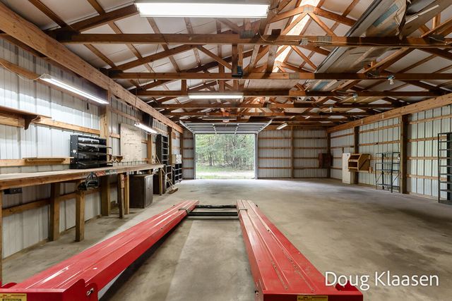 15707 New Holland Street, Holland, MI 49424