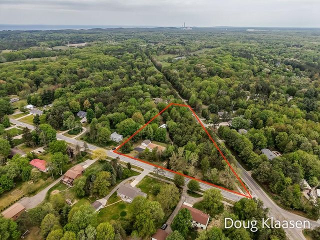 15707 New Holland Street, Holland, MI 49424