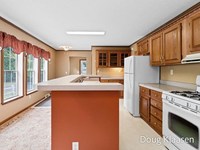 15707 New Holland Street, Holland, MI 49424