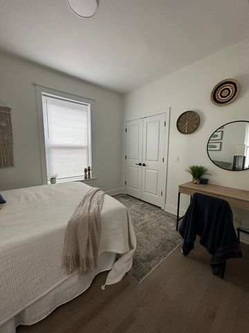 6341 N Wayne Avenue 2S, Chicago, IL 60660