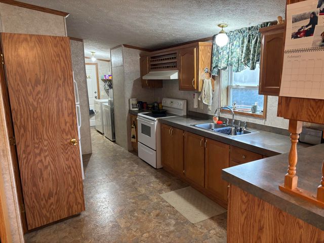 13449 State Highway J 13449, Conway, MO 65632