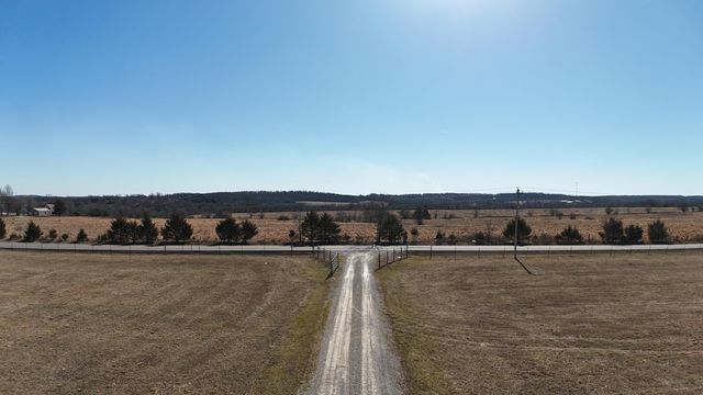 13449 State Highway J 13449, Conway, MO 65632