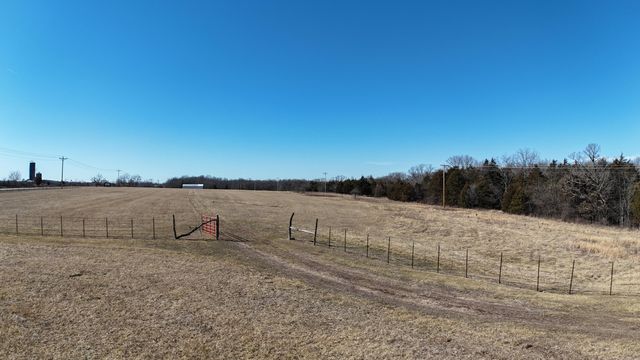 13449 State Highway J 13449, Conway, MO 65632