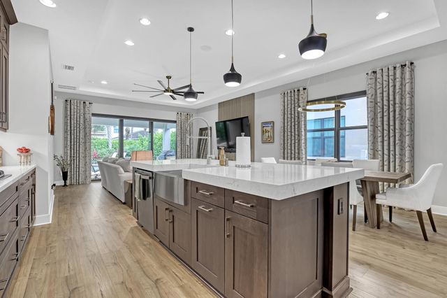 13525 Artisan Circle, Palm Beach Gardens, FL 33418