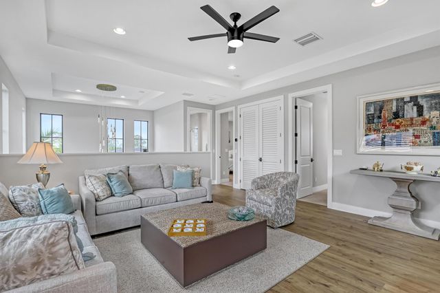 13525 Artisan Circle, Palm Beach Gardens, FL 33418
