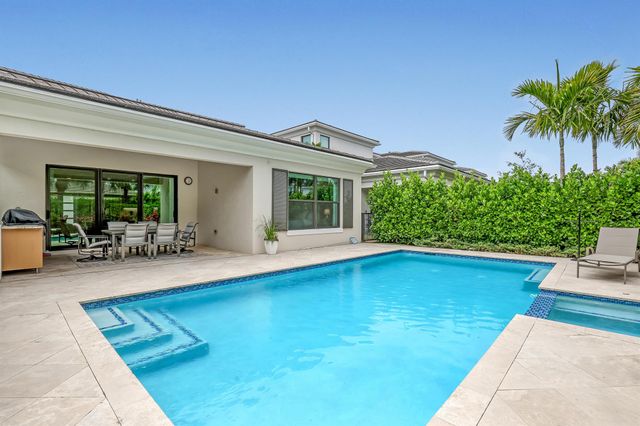 13525 Artisan Circle, Palm Beach Gardens, FL 33418