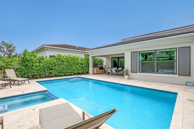 13525 Artisan Circle, Palm Beach Gardens, FL 33418