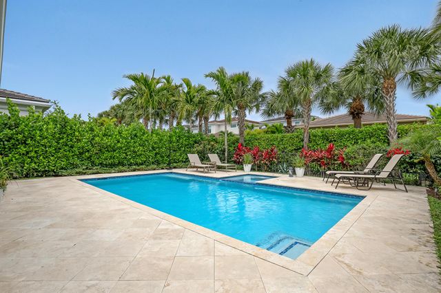 13525 Artisan Circle, Palm Beach Gardens, FL 33418