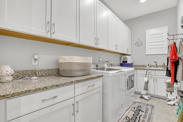 13525 Artisan Circle, Palm Beach Gardens, FL 33418
