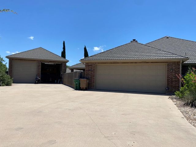 6034 Devonshire Lane, San Angelo, TX 76901