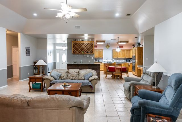 6034 Devonshire Lane, San Angelo, TX 76901