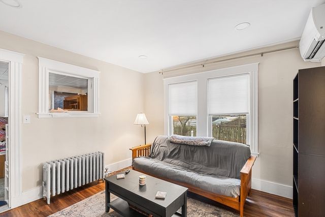 24 Franklin St, Stoughton, MA 02072