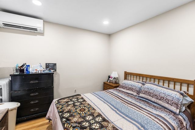 24 Franklin St, Stoughton, MA 02072