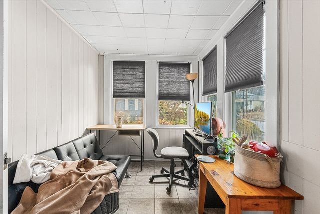 24 Franklin St, Stoughton, MA 02072