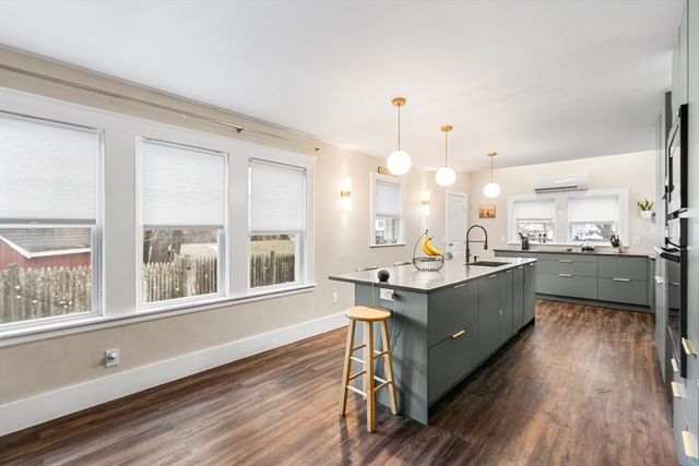 24 Franklin St, Stoughton, MA 02072