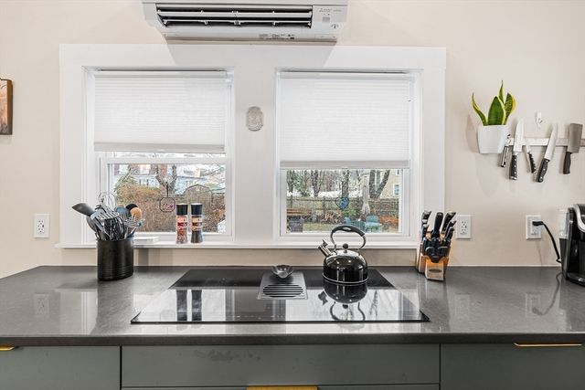 24 Franklin St, Stoughton, MA 02072