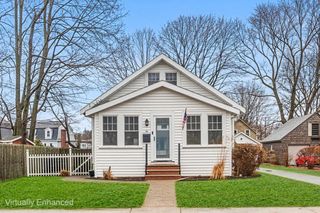 24 Franklin St, Stoughton, MA 02072