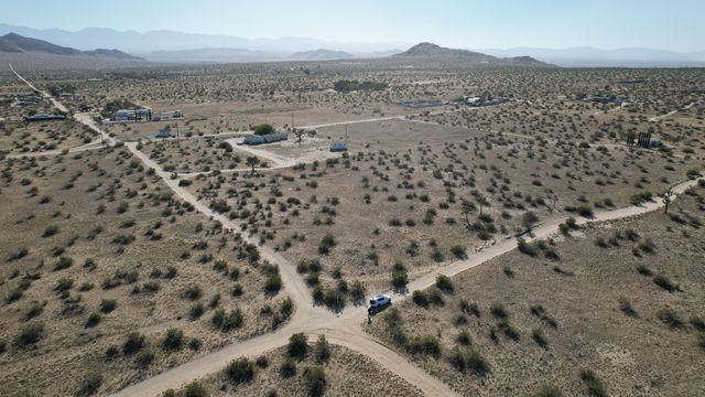 Corner Avenue H & 185 Ste East, Lancaster, CA 93535