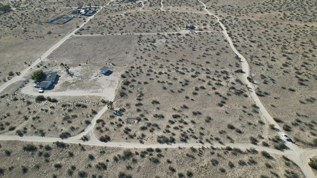 Corner Avenue H & 185 Ste East, Lancaster, CA 93535