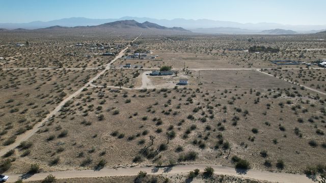 Corner Avenue H & 185 Ste East, Lancaster, CA 93535