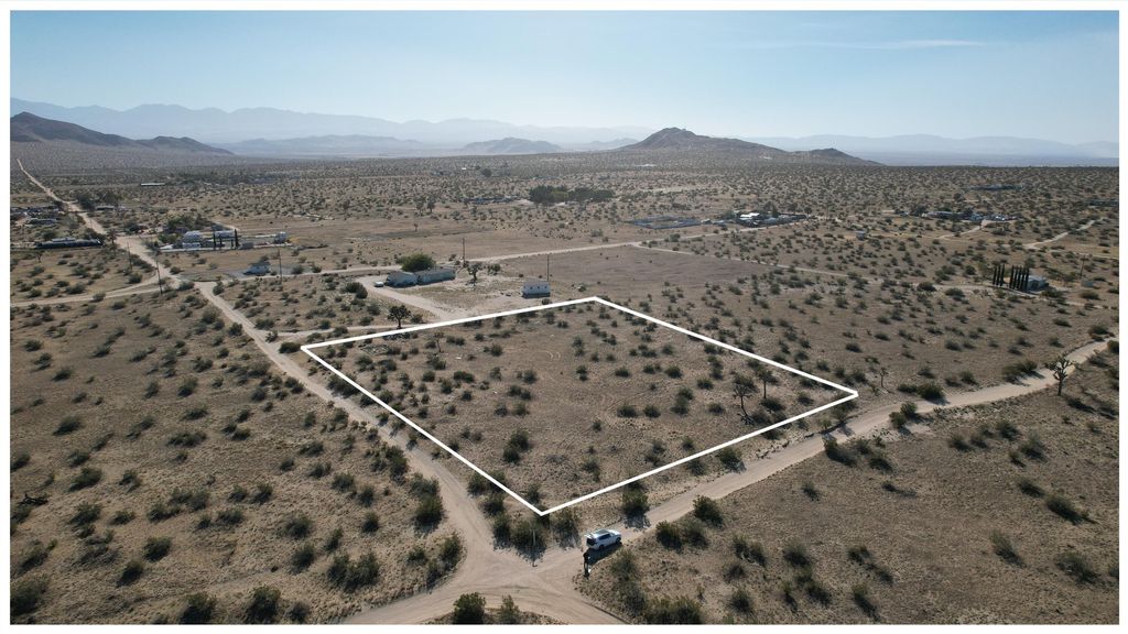 Corner Avenue H & 185 Ste East, Lancaster, CA 93535