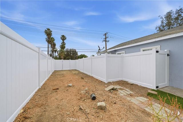 17797 Grand A & B, Lake Elsinore, CA 92530
