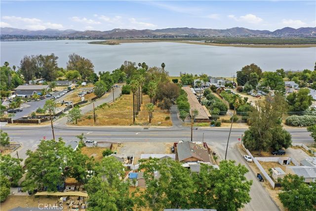 17797 Grand A & B, Lake Elsinore, CA 92530