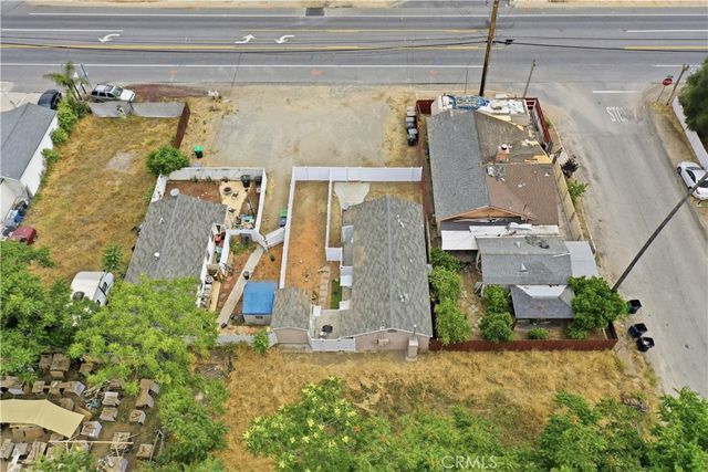 17797 Grand A & B, Lake Elsinore, CA 92530