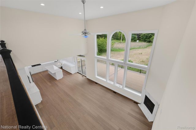 5245 BUELL Drive, Commerce Charter Township, MI 48382