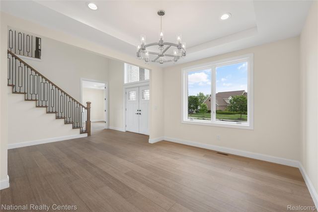 5245 BUELL Drive, Commerce Charter Township, MI 48382
