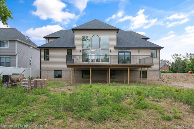 5245 BUELL Drive, Commerce Charter Township, MI 48382