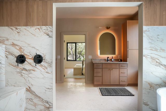8100 Greenslope DR, Austin, TX 78759