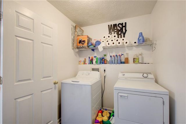 8075 Harmony Lakes Drive, Lithonia, GA 30058