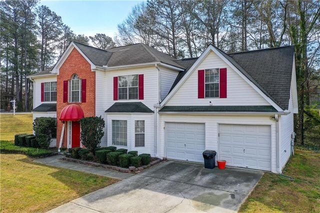 8075 Harmony Lakes Drive, Lithonia, GA 30058